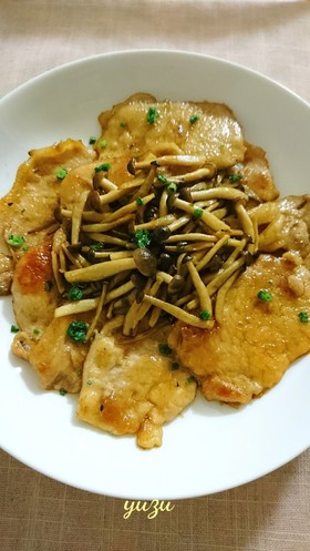 お手軽＊簡単！豚肉としめじの甘辛炒め