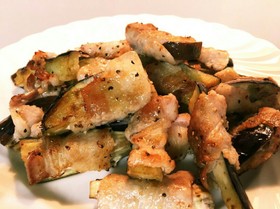 簡単ジューシー〜！豚バラでナス巻き☆