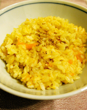 皮ごとすりおろして☆人参ご飯☆