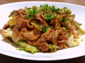 豚の角煮の煮汁で豚肉とキャベツの煮炒め