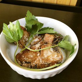 鰹（カツオ）の竜田揚げと三つ葉丼♪