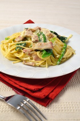 ほうれん草のマスタードクリームパスタ