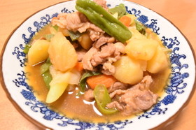 シシトウと長ネギを使った肉じゃが