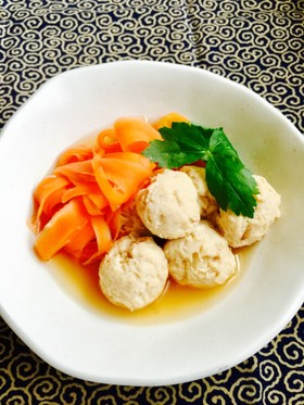 生姜ポカポカ♡つみれと人参のさっと煮