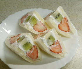 フルーツサンド