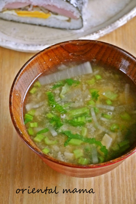 茅乃にぼしだしde大根のお味噌汁