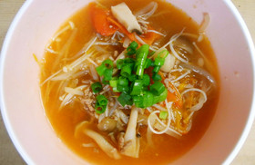 簡単＊もやしとトマト挽き肉の中華スープ♪