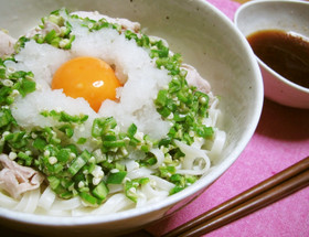 豚しゃぶ梅ダレ落し卵冷うどん 