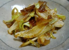 春キャベツの芯とにんにくのオイスター炒め