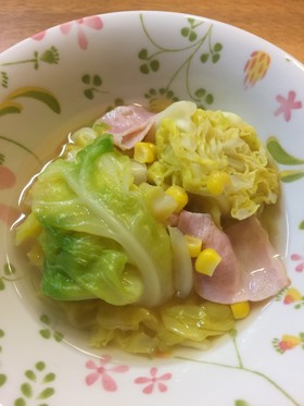 ゴロッとキャベツの春色スープ♡