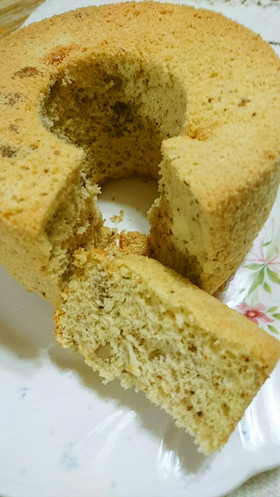 カマンベールとくるみのシフォンケーキ