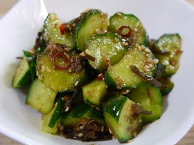 かつお節香る＊ピリ辛塩昆布きゅうり