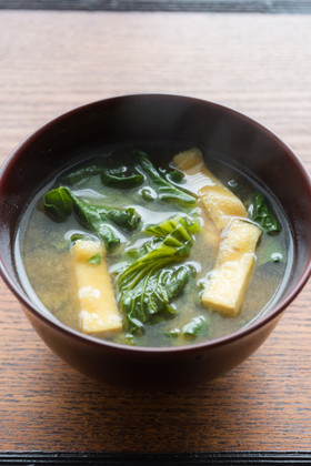 レンバイのおばさんに教わったケールみそ汁