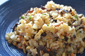 ピリ辛仕上げ☆究極のパラパラチャーハン