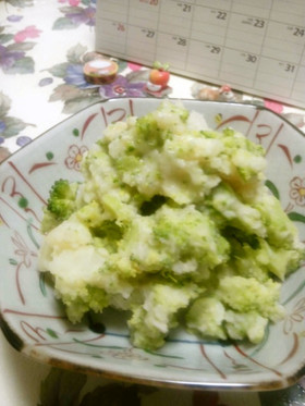 ブロッコリーとポテトのヨーグルトサラダ