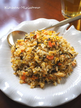 鮭と高菜のチャーハン