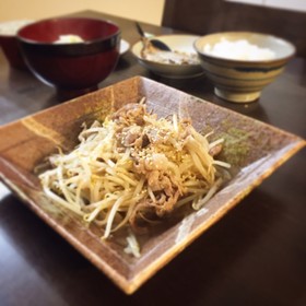 簡単！安い！中華料理店のもやし炒め