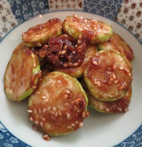 にんにくごまみそズッキーニ