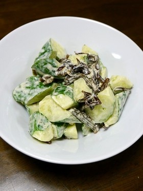 簡単副菜！きゅうりの昆布マヨ和え