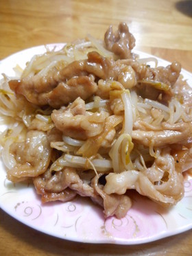 豚ともやしのオイスターソース炒め