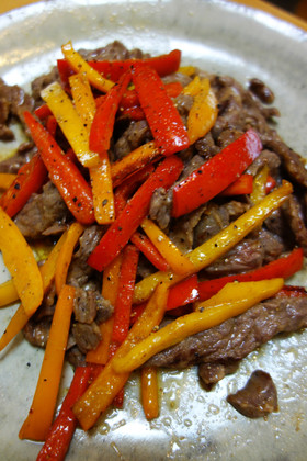 ワインに合うイタメシ味のチンジャオロース