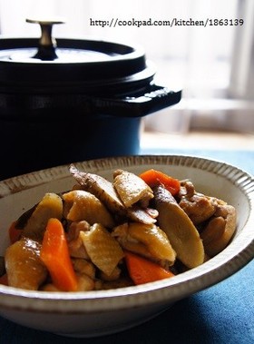 staubで♪鶏とごぼうとにんじんの煮物