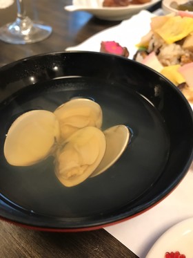 お出汁がとてもおいしい・蛤吸