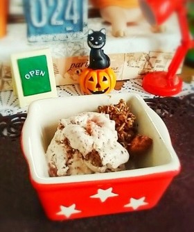 材料４つ♪クッキー＆イチゴアイスクリーム