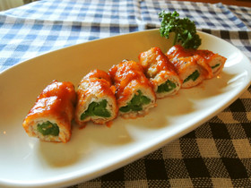 豚もも肉のピーマン巻でポークチャップ！