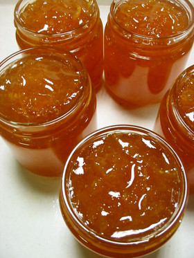 黄金色の柚子マーマレード