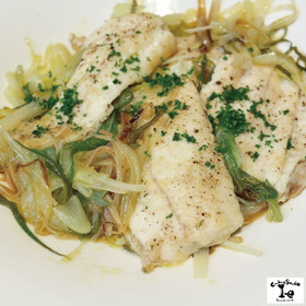 ヒラメのワイン蒸し レモンバター風味