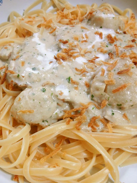 クリームマッシュルームソースホタテパスタ