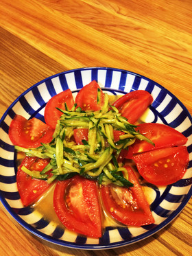 トマトまるごとごま味噌サラダ