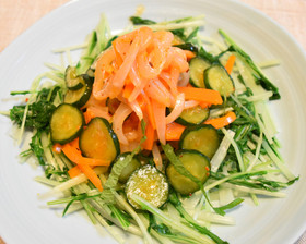 いかそうめんの中華風サラダ