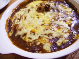 簡単＊半熟卵の焼きチーズカレードリア