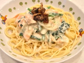 鮭とほうれん草の、クリームパスタ！