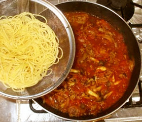 カレーミートソース・パスタ♪簡単